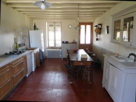 
                                                                                        Vente
                                                                                         Belle maison de campagne de plus de 1.000 m² avec