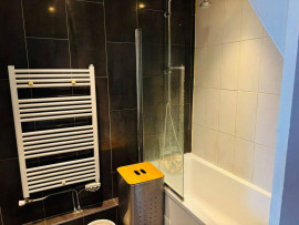 
                                                                                        Location
                                                                                         Belle maison de ville de 75m² centre-ville