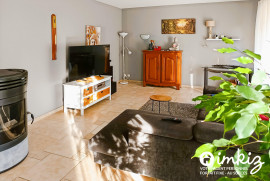 Vente
Belle maison familiale 6 pièces + piscine + jardin