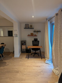 
                                                                                        Location
                                                                                         Belle maison rénovée, à 10 min de train de Paris (loyer tout inclus)