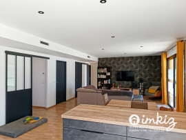 Vente
Belle maison T3 avec piscine et boulodrome