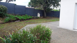 
                                                                                        Location
                                                                                         Belle villa récente