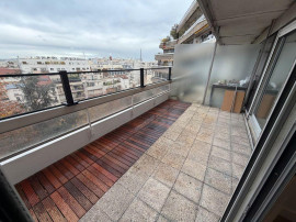 
                                                                                        Location
                                                                                         Berau 2p 40m²avec terrasse vue Tour Eiffel