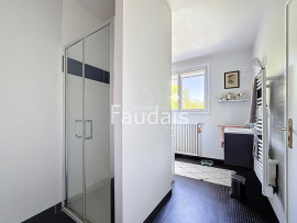 Vente
Bien rare à la vente- Maison d'architecte de 164 m2 avec vi