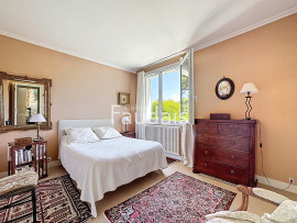 
                                                                                        Vente
                                                                                         Bien rare à la vente- Maison d'architecte  de 164 m2 avec vi