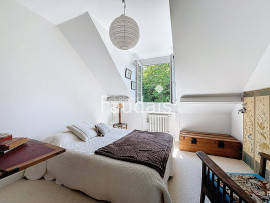 
                                                                                        Vente
                                                                                         Bien rare à la vente- Maison d'architecte  de 164 m2 avec vi