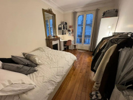 Location
Bienvenue chez Vous : Charmant Appartement a 5 minutes du champ de mars (loyer tout inclus)
