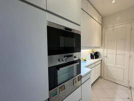 Location
Bienvenue chez Vous : Charmant Appartement a 5 minutes du champ de mars (loyer tout inclus)