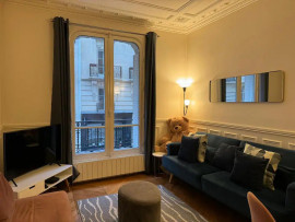 Location
Bienvenue chez Vous : Charmant Appartement a 5 minutes du champ de mars (loyer tout inclus)