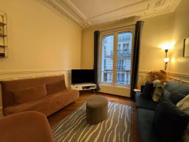 Location
Bienvenue chez Vous : Charmant Appartement a 5 minutes du champ de mars (loyer tout inclus)