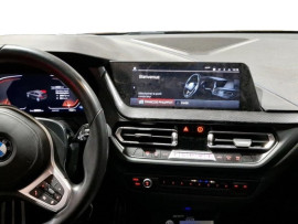 
                                                                                        Voiture
                                                                                         BMW 1 series