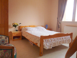 
                                                                                        Location
                                                                                         Bois, lac, plage, mer à "2 pas" de l'appartement!