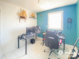 Vente
BORD DE MER - Maison + garage + dépendance (studio