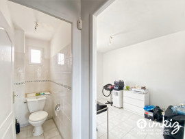 Vente
BORD DE MER - Maison + garage + dépendance (studio