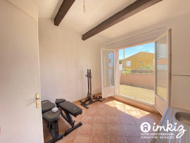 Vente
BORD DE MER - Maison + garage + dépendance (studio