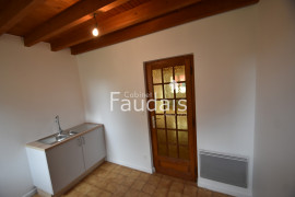 
                                                                                        Location
                                                                                          Bourg de Canisy