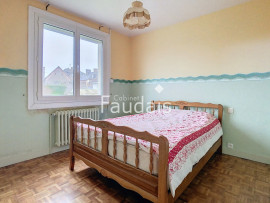 
                                                                                        Vente
                                                                                         BOURG DE MOYON, MAISON DE 89M2