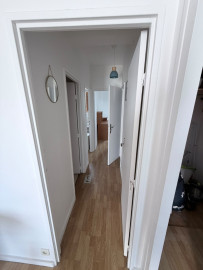 
                                                                                        Location
                                                                                         Bourg-la-Reine — 3 pièces meublé de 60 m², 8e étage avec ascenseur, à 5 min du RER B