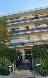 
                                                                                        Location
                                                                                         Bry-sur-Marne
2 pièces  standing  Pépinière