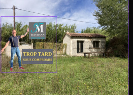 
                                                                                        Vente
                                                                                         Cabanon de 18 m² sur 2000 m² de terrain
