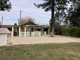 Vente
cabanon en dur 31 m² sur 2000 m²