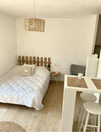 
                                                                                        Location
                                                                                         Centre -quartier lamoriciere- libre de suite