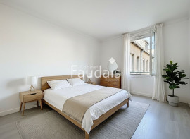 
                                                                                        Vente
                                                                                         CENTRE-VILLE DE SAINT-LO, Appartement, 2 chambres 