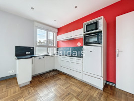 Location
                                                                                Centre-ville de SAINT-LO, Appartement 3 pièces