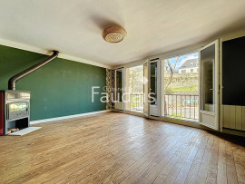 
                                                                                        Vente
                                                                                         CENTRE-VILLE DE SAINT-LÔ, Appartement triplex, 4 chambres 