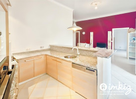 
                                                                                        Vente
                                                                                         Centre-ville Nice - T3 de 80 m² à fort potentiel