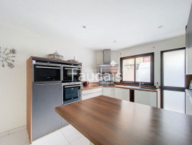 
                                                                                        Vente
                                                                                         CENTRE VILLE SAINT LO - MAISON D'ARCHITECTE 