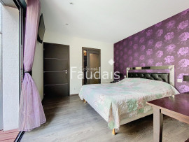 
                                                                                        Vente
                                                                                         CENTRE VILLE SAINT LO - MAISON D'ARCHITECTE 