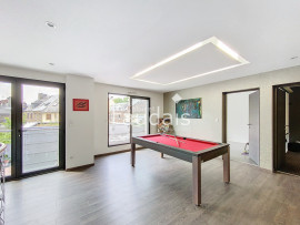 
                                                                                        Vente
                                                                                         CENTRE VILLE SAINT LO - MAISON D'ARCHITECTE 