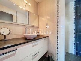 
                                                                                        Vente
                                                                                         CENTRE VILLE SAINT LO - MAISON D'ARCHITECTE 