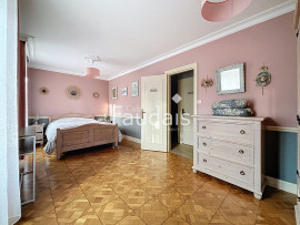 
                                                                                        Vente
                                                                                         CERISY LA FORET - Maison 4 chambres - Proche commerces   AXE