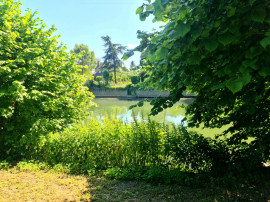 
                                                                                        Vente
                                                                                         Chalet en bord de Seine, 2 pièces, vue d'exception