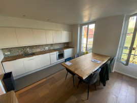 Location
Chaleureux et lumineux T3 meublé de 54m2 disponible le 1er Avril (loyer tout inclus)