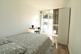 Colocation
Chambre 1 - 1 chambre disponible en colocation