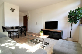 
                                                                                        Colocation
                                                                                         Chambre 1 -  1 chambre disponible en colocation