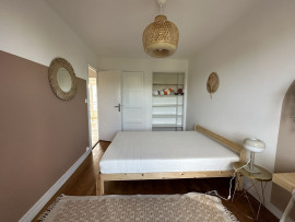 
                                                                                        Colocation
                                                                                         Chambre 1 -  1 chambre disponible en colocation