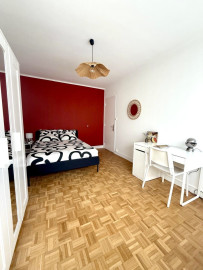 
                                                                                        Colocation
                                                                                         Chambre 1 - Appartement 5 pièces
