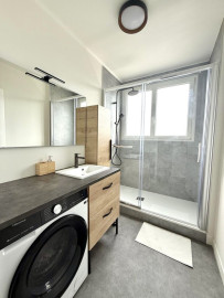 
                                                                                        Colocation
                                                                                         Chambre 1 - Appartement 5 pièces