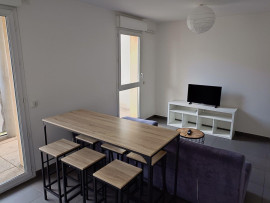
                                                                                        Colocation
                                                                                         Chambre 13m² dans T3 63m² quartier Moulin à Vent