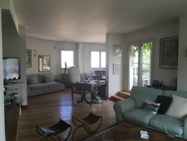 
                                                                                        Colocation
                                                                                         Chambre 20m² dans grande coloc