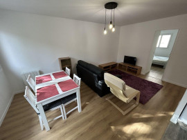 
                                                                                        Colocation
                                                                                         Chambre à louer dans beau T4