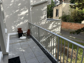 
                                                                                        Colocation
                                                                                         Chambre à louer dans beau T4