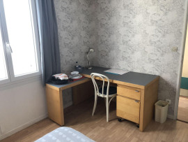 
                                                                                        Colocation
                                                                                         Chambre au calme dans petite maison