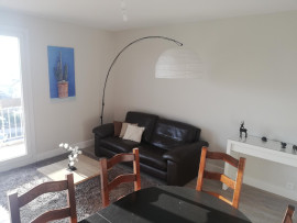 
                                                                                        Location
                                                                                         Chambre avec sa salle de bain privative