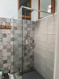 
                                                                                        Colocation
                                                                                         Chambre cosy , proche métro et bus