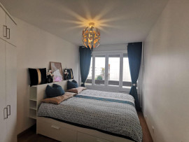 
                                                                                        Colocation
                                                                                         Chambre cosy, vue Seine proche aéroport Orly Paris